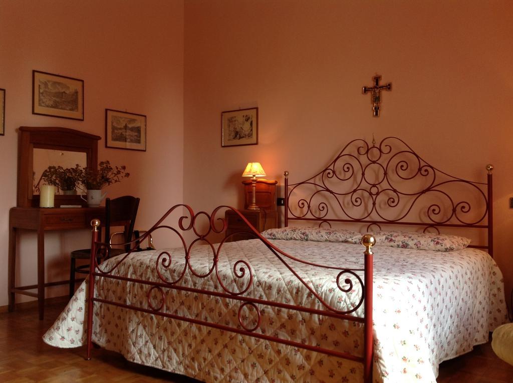 La Romita Ospitalita Rurale Familiare Villa Montisi Room photo