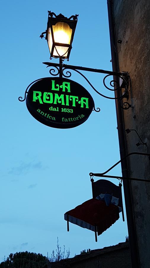 La Romita Ospitalita Rurale Familiare Villa Montisi Exterior photo
